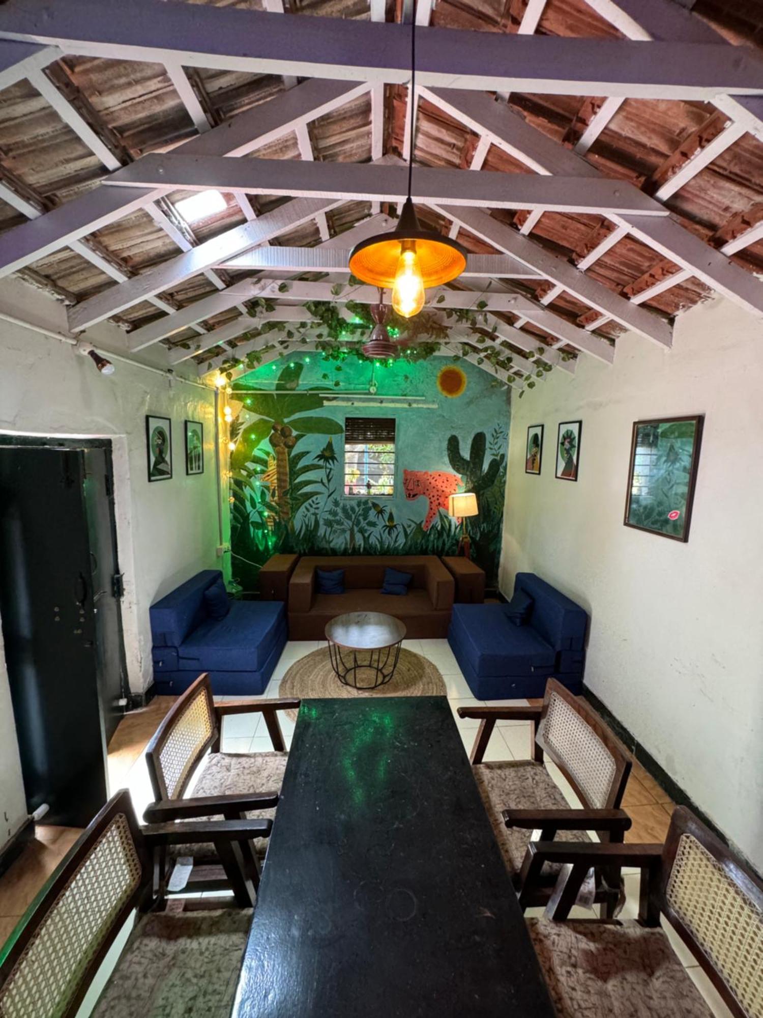 Hotel The Lazy Palm Shack Coimbatore Exterior foto